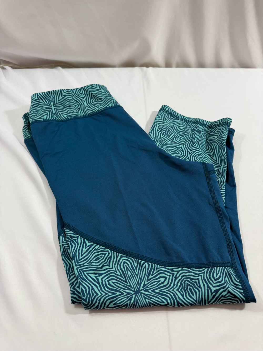 New Balance Teal and Aqua Patterned‎ Girls' Performance Leggings